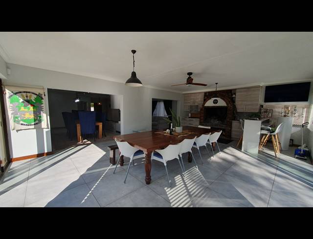 4 BEDROOM FREEHOLD FOR SALE IN BRACKENHURST
